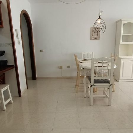 Alquilaencanarias El Medano Junto A La Playa El Médano Exterior foto